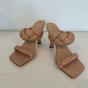 Stuart Weitzman, size 6.5, nude sandal with heel
